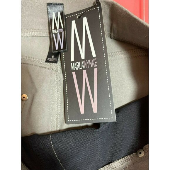 MarlaWynne 6 Sage Back Pockets Slim Leg Pull-On Pants - Picture 7 of 7